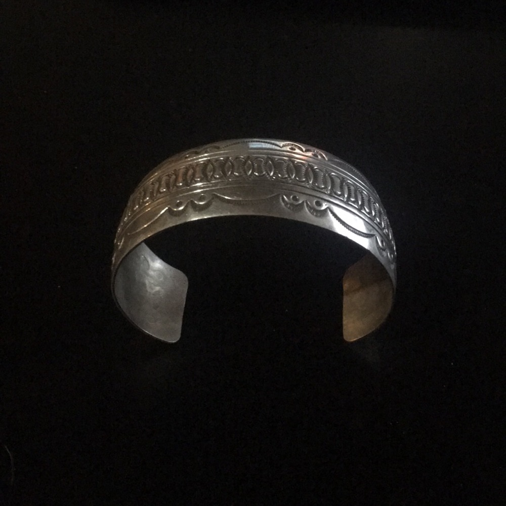 Jewelry - Picture 2 of 3